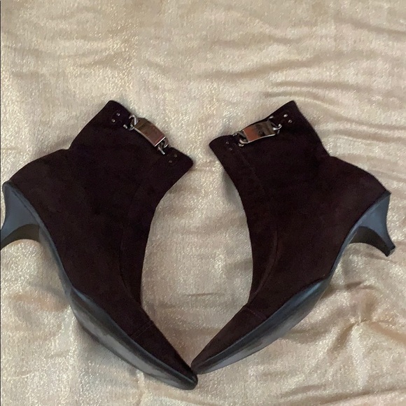 Prada Shoes - 📌FINAL DROP📌🔥Prada brown suede boots🔥-sz 7.5